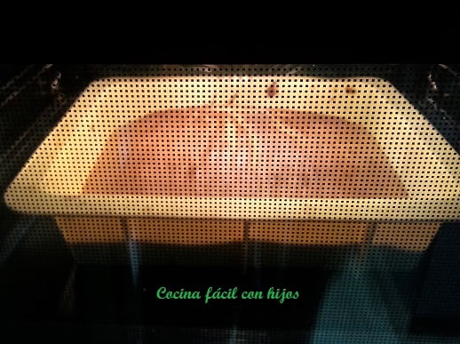 bizcocho de yogur en el horno