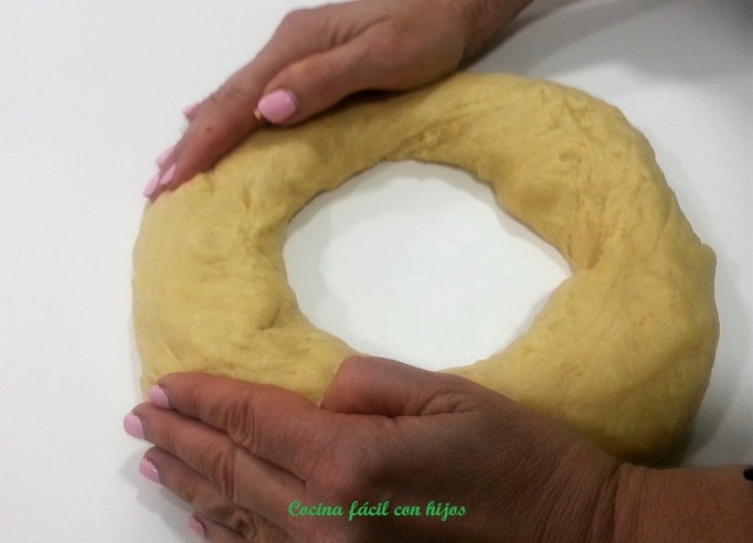 moldeando roscón reyes