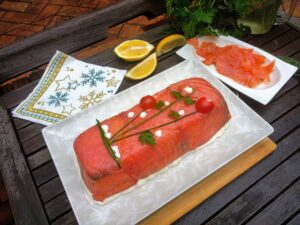 pastel de salmón, plato terminado, foto entrada