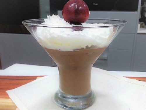 crema de chocolate, copa terminada, foto entrada