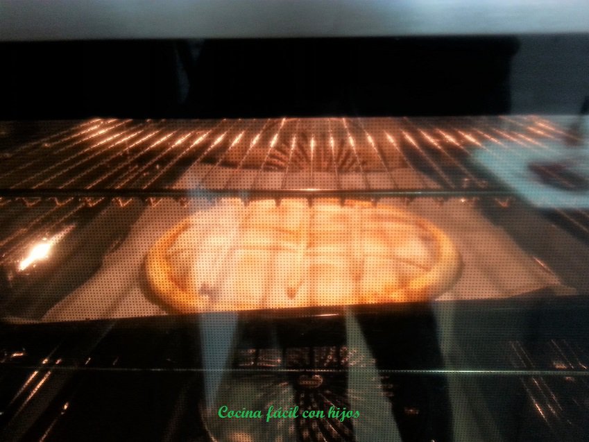 empanada de atun y hojaldre en horno