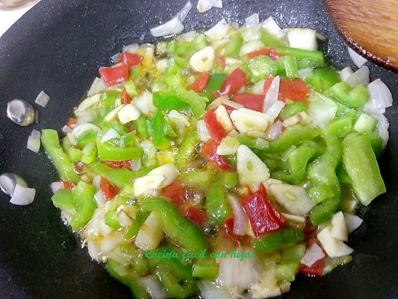 Rehogando verduras