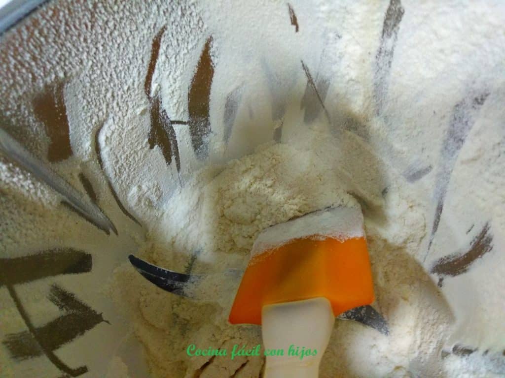 perrunillas extremeñas mezcla de ingredientes en thermomixshas portadda