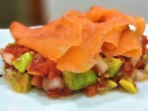 ensalada de salmón ahumado, plato terminado receta