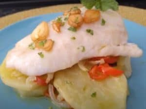 merluza a la bilbaina plato de presentacion de receta
