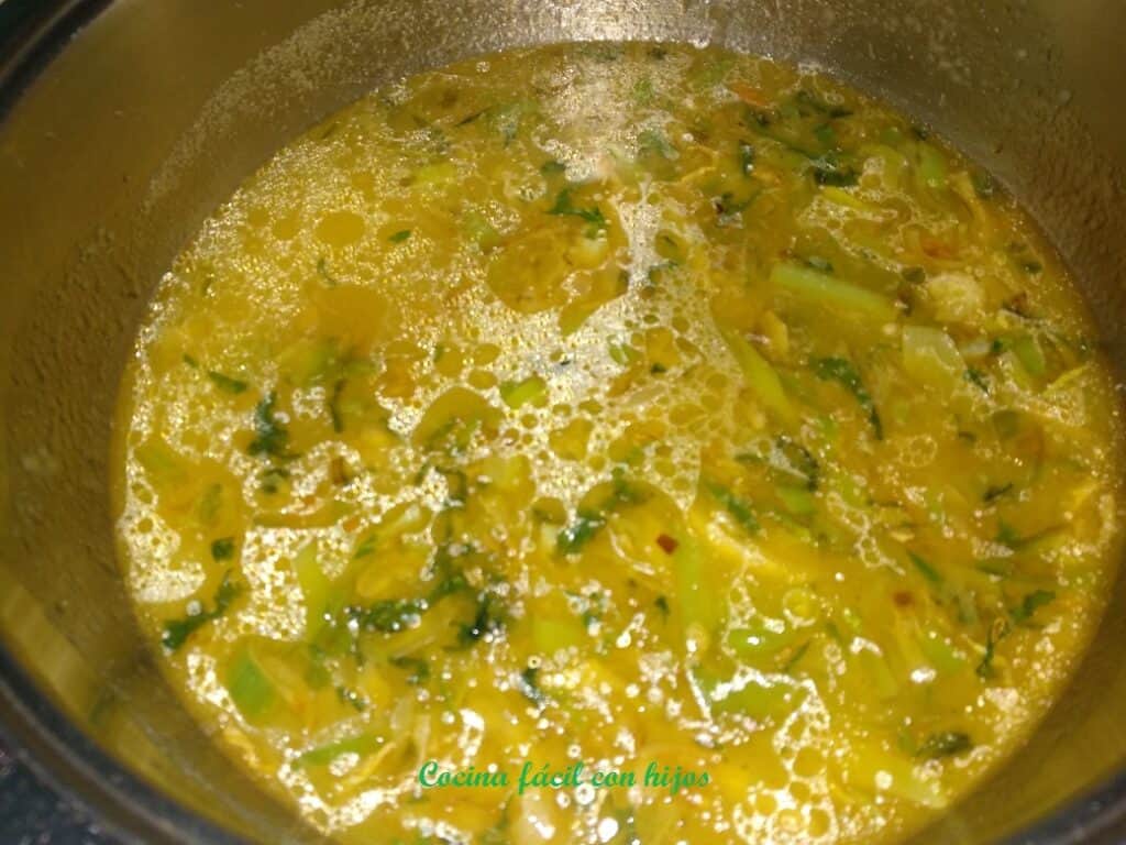 haciendo sopa
