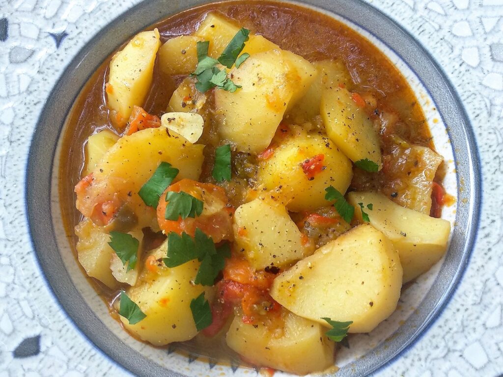 Patatas viudas, plato terminado, presentación receta